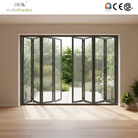 Portes pliantes haut de gamme MULTISHADES, conçues pour les propriétés résidentielles et les villas de luxe