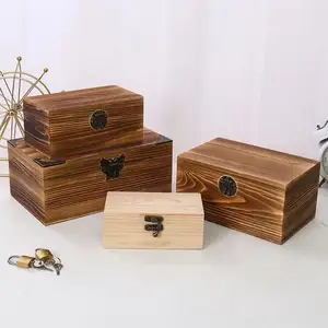 Caixa decorativa de madeira maciça