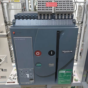 Schneider MVS10N1 12N1 16N1 <span class=keywords><strong>20H1</strong></span> Serie Disyuntores de aire tipo cajón fijo Serie de disyuntores de Marco - Product Image 1