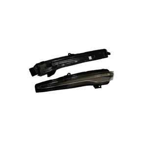 ไฟเลี้ยวกระจกมองข้างฝั่งคนขับ 0999067101 0999067201 สำหรับ Mercedes Benz GLC - Product Image 4