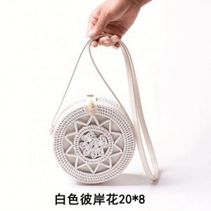 Bolso Bandolera Redondo de Paja Blanca para Mujer, con Correa Larga y Elegante Decoración de Lazo - Product Image 5