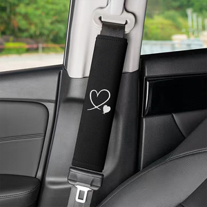 YECAI Copri Cintura di Sicurezza Auto con Ricamo a Cuore, Morbida Imbottitura Protettiva per Spalle, Accessori Interni Auto Universali - Product Image 1
