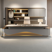 Set di Lusso Scrivania e Sedia Direzionale, Scrivania per CEO, Scrivania Esecutiva a L in Legno, Arredamento Ufficio Moderno