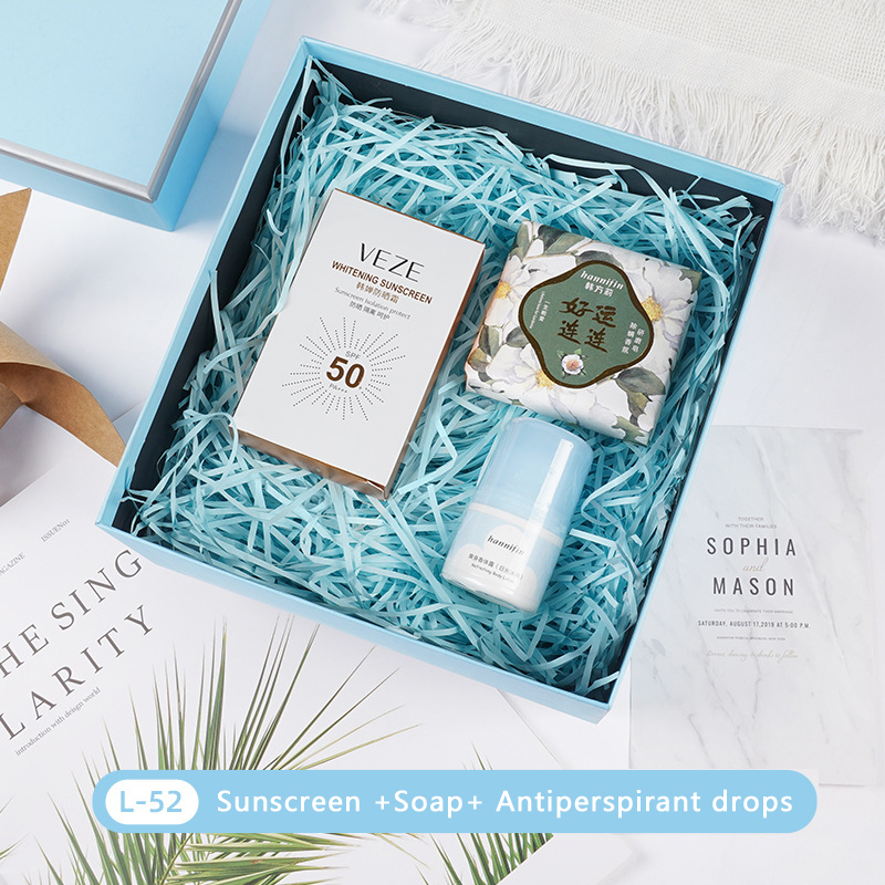 Sunscreen+Soap+Antiperspirant dew