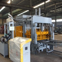 Machine de formage de blocs de béton entièrement automatique QT8-15 avec système hydraulique