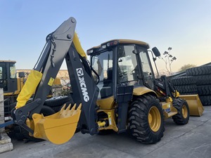 מחפרון XCM-g XC870K בעל כושר הרמה של 7 טון |   מנוע/מנוע/גיר בעל ביצועים גבוהים עם הנעה 4x4 כלול |   מצב מצוין במחיר נוח - Product Image 4