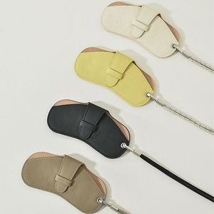 Étui à lunettes en cuir avec sangle de cou, pochette portable en cuir de vachette pour lunettes, sac compact pour lunettes de vue avec protection - Product Image 4