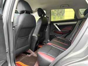 Geely Coolray Binyue <span class=keywords><strong>2022</strong></span>, SUV Automático, 1.5L, 126Hp, L4, 5 Puertas, 5 Plazas, Interior Oscuro, Auto Usado con Tracción en las Cuatro Ruedas, Control de Crucero Adaptativo - Product Image 3