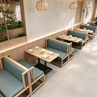 Table et chaises en bois au design moderne avec pieds en métal, mobilier de restauration pour appartements, restaurants, cafés