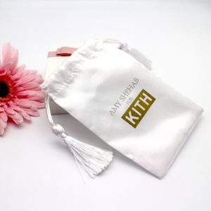 Nouvelle pochette élégante en satin avec cordon de serrage et sac anti-poussière en soie pour perruques, idéale pour le rangement ou comme cadeau - Product Image 3