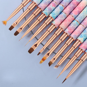 Kit de pinceaux professionnels pour nail art avec manche dégradé effet écaille de poisson, pour gel UV, estompage, liner et peinture, pour manucure en salon - Product Image 1