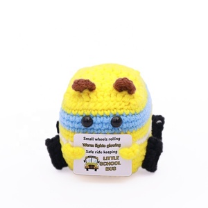 Poupées en laine au crochet avec des visages expressifs |   Décoration sur le thème des disques vinyles |   Ornements en laine tricotés à la main pour la voiture et la maison |   Cadeaux de Noël - Product Image 5