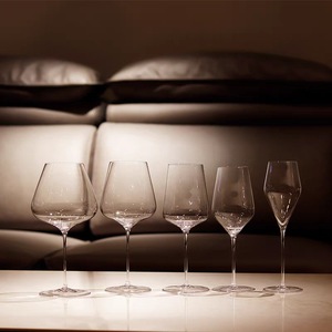 Copa de Vino de Lujo Europea, Soplada a Mano, 550 ml, Color Borgoña, Borde Ultrafino, Cristal sin Plomo, con Tallo, para Degustación de Alta Gama - Product Image 2