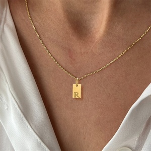 Yiwu Aceon acier inoxydable blanc Rectangle <span class=keywords><strong>Logo</strong></span> <span class=keywords><strong>nom</strong></span> de marque estampillé gravure profonde graver lettre initiale géométrie charme - Product Image 4