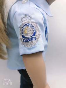 Conjunto de ropa de muñeca de 18 pulgadas con caballo negro personalizado gratis con traje de policía y zapatos para niñas Material de tela certificado ASTM - Product Image 6