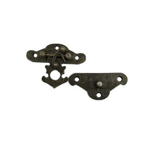 Cierre de cuerno floral pequeño Guan Yan Wujin de 50x40mm estilo antiguo para cajas de joyería y cajas de embalaje - Product Image 1