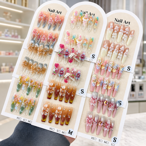 <span class=keywords><strong>Uñas</strong></span> Postizas Hechas a Mano al por Mayor, <span class=keywords><strong>Uñas</strong></span> Acrílicas Francesas con Flores 3D y Diamantes de Imitación, <span class=keywords><strong>Uñas</strong></span> Postizas <span class=keywords><strong>Largas</strong></span> en Forma de Ataúd, Reutilizables, de Lujo - Product Image 5