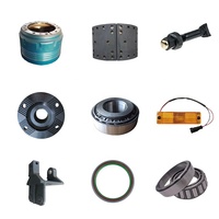 Pièces de rechange avant de camions d'occasion Pièces de carrosserie de camion à benne basculante pour Faw Jiefangj6 Hino 300 Kamaz Foton Shacman Renault Donfeng Volvo Weichai