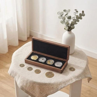 Boîte de présentation de pièces de monnaie en bois à 4 emplacements, doublée de velours, pour la protection des médailles et des pièces commémoratives des collectionneurs