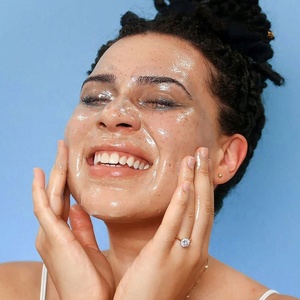 Dernier modèle de crème nettoyante visage blanchissante au lait et au thé vert - Product Image 4