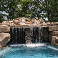 Cascade de roche artificielle décorative Mistech, cascade de roche artificielle pour jardins et centres de villégiature en plein air - Ornement sur mesure