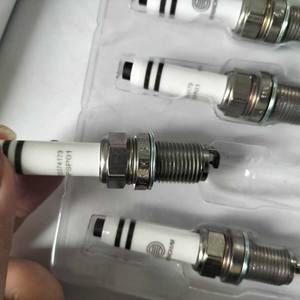 Bujía Weichai 1003374173 para motor diésel WP15S National VI con punta de iridio - Product Image 2