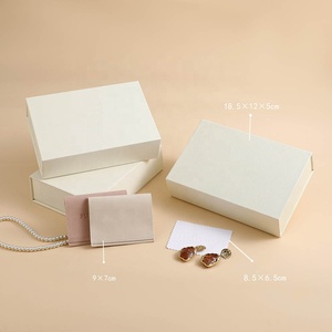 Boîte d'emballage pour <span class=keywords><strong>bijoux</strong></span> en microfibre avec logo personnalisé, sac en papier, boîte à <span class=keywords><strong>bijoux</strong></span> magnétique pour collier, bague, coffret cadeau, boîte d'expédition pour <span class=keywords><strong>bijoux</strong></span> - Product Image 6
