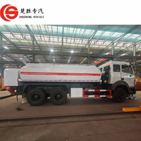 Camion-citerne HOWO Shacman 6x4 15/20m3 pour le transport d'essence/d'huile