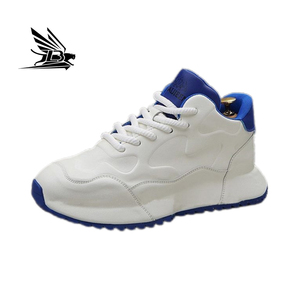 Chaussures décontractées élégantes, baskets blanches authentiques à semelle souple, baskets de sport tendance à semelle épaisse rehaussante en cuir souple - Product Image 1