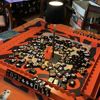 Tuiles de Mahjong américaines noires peintes à la main en acrylique de 30 mm avec emballage en boîte cartonnée pour usage domestique - Halloween