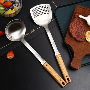 Nueva espátula y cuchara de acero inoxidable 304, espátula y cuchara creativas de doble propósito con mango de madera, espátula para freír y - Product Image 2