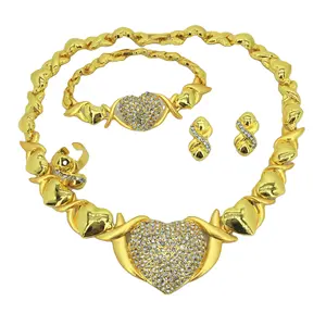 Dubai 24K Chapeamento de Ouro Diamante Mulheres Jóias Set Para Colar XOXO Abraço e Beijo Te Amo Jóias De Noiva Atacado conjunto de jóias