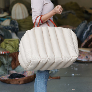 Chiot sac animal de compagnie chien transporteur siège de voiture Cage maison chat voiture voyage pliant <span class=keywords><strong>hamac</strong></span> étanche <span class=keywords><strong>couche</strong></span>-culotte chenil animal sac à main panier - Product Image 2
