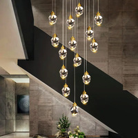 Plafonnier LED suspendu en cristal au design moderne, luminaire décoratif d'intérieur, idéal pour des escaliers