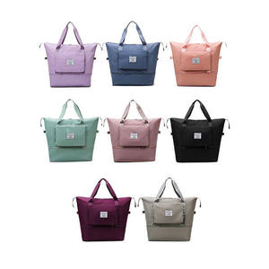 Sacs de voyage et de sport personnalisés en polyester Oxford, pliables, extensibles, imperméables (sec/humide), avec roulettes, pour femmes - Product Image 4