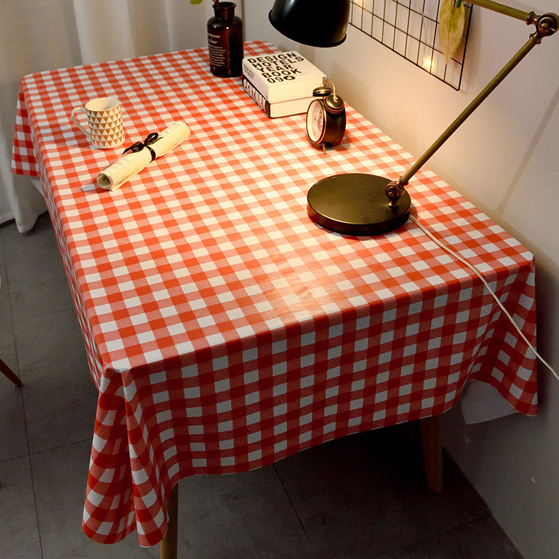 Red checkered pattern, oil-resistant and wash-free.