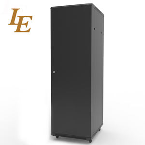 Rack de Servidor de Acero Laminado en Frío SPCC con Puerta de Vidrio Templado, Tamaño Personalizado, LE OEM IEC297-2, Gabinete de Red para Centro de Datos - Product Image 3