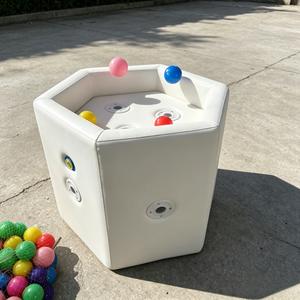 Balle flottante interactive hexagonale soufflante pour enfants, machine à balles sensorielles pour aire de jeux intérieure, garderie et café-jeux - Product Image 1