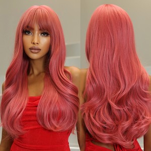 Precio al por mayor de fábrica, pelucas rojas y rosas, pelos ondulados sintéticos de Cosplay naturales largos con <span class=keywords><strong>flequillo</strong></span>, peluca falsa ondulada resistente al calor - Product Image 1