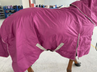 Couverture équestre de poids moyen 1200d, tapis de cheval imperméables à col combiné avec rembourrage en coton