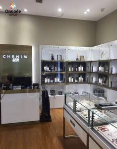 Diseño y Decoración Completa de Joyerías |   Vitrinas y Muebles de Exhibición Personalizados para Joyerías de Lujo - Product Image 4