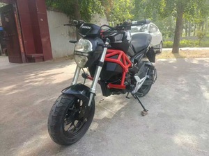 Petite <span class=keywords><strong>moto</strong></span> à essence <span class=keywords><strong>d</strong></span>'<span class=keywords><strong>occasion</strong></span> avec moteur de 125 cm3, motos sportives - Product Image 4