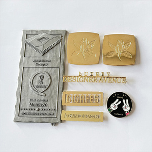 Etiquetas de Cadena con Logotipo de Marca Metálica, Placa de Identificación de Aluminio Fundido Grabada, Etiqueta de Logotipo Metálico 3D - Product Image 2