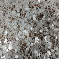 Tissu en dentelle florale classique à couverture intégrale avec broderie de sequins et perles, largeur 110 cm - pour robes de soirée et tenues de cérémonie pour femmes