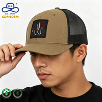 Gorra Trucker Personalizada OEM ODM de 6 Paneles con Parche Floral Bordado, Color Caqui, Estilo Casual Urbano, con Malla Negra en la Parte Trasera, Unisex