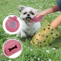 Distributeur de sacs à déjections canines prêt à l'emploi, support de sacs à déjections à suspendre à la laisse avec mousqueton, portable pour les promenades quotidiennes des petits chiots