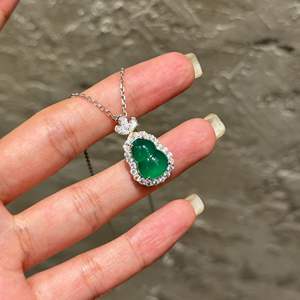 สร้อยคอเงินแท้ S925 ดีไซน์ฝรั่งเศสสุดหรู ประดับมุกทรงหยดน้ำ พร้อมจี้พู่ห้อย ดีไซน์เรียบง่าย ดูหรูหรา - Product Image 4