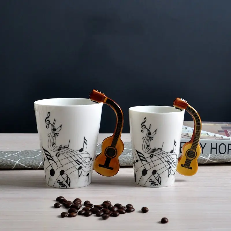 250ミリリットルNew Ceramic Music Cup Mug Student Couple Guitar Musical Instrument Music Score Water Cup Creative Milk Coffee Gift Cup