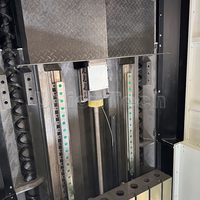 Centre d'usinage CNC à portique GMC-2016 3 axes avec changeur d'outils automatique et magazine d'outils 24 postes
