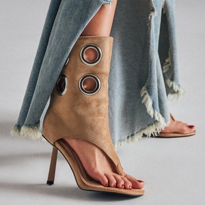 <span class=keywords><strong>Sandali</strong></span> Sexy da Donna in Finta Pelle Scamosciata con Punta Quadrata e <span class=keywords><strong>Tacco</strong></span> a Spillo, Altezza Media con Occhielli Argentati - Product Image 2